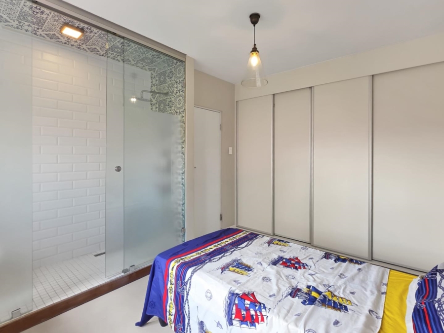 To Let 2 Bedroom Property for Rent in Green Point Western Cape